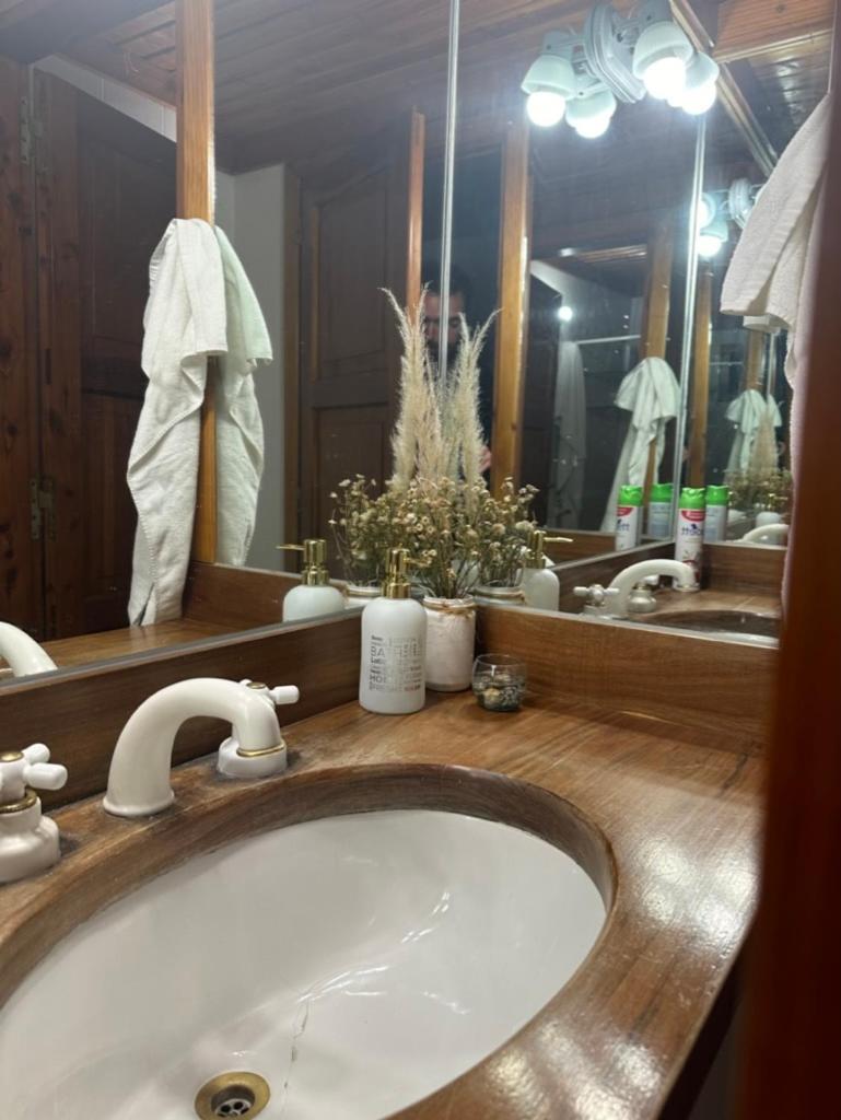 Las Vinas Hostel Boutique Сан-Карлос-де-Барілоче Екстер'єр фото